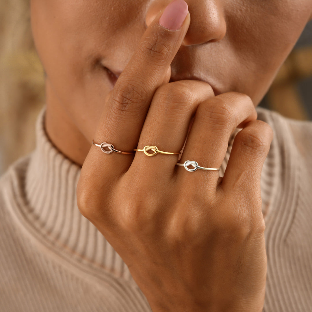 Dainty Knot Ring - set