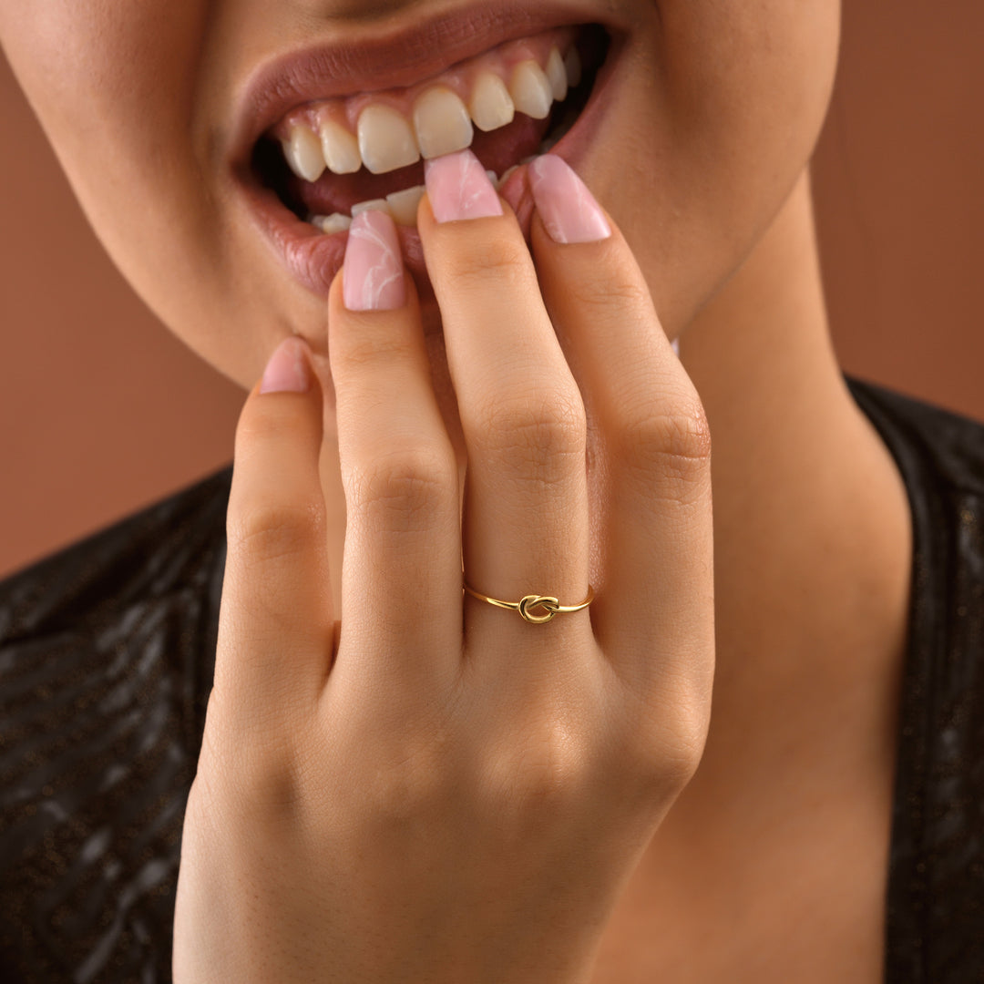 Dainty Knot Ring