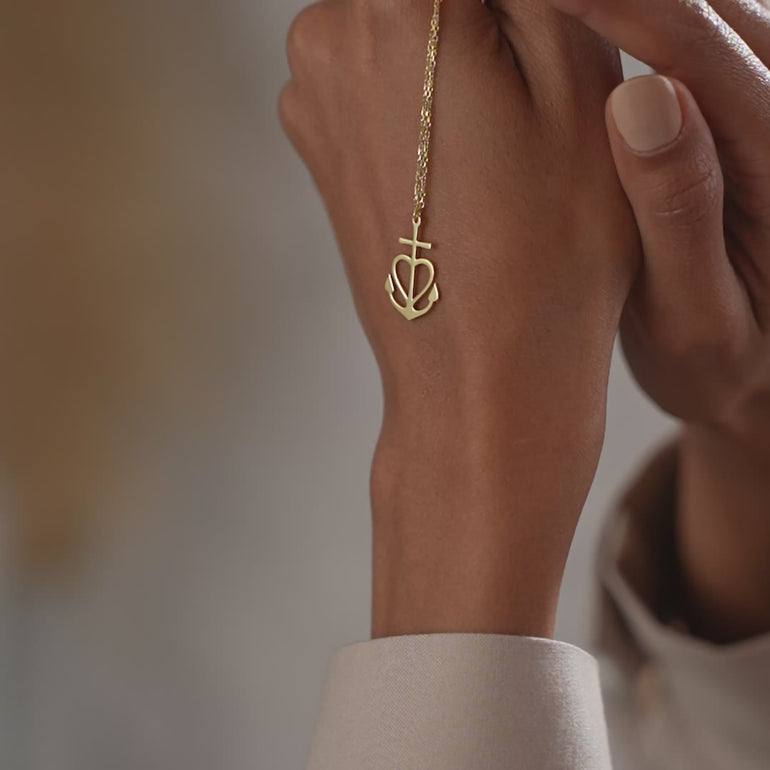 Product video of the camargue cross necklace