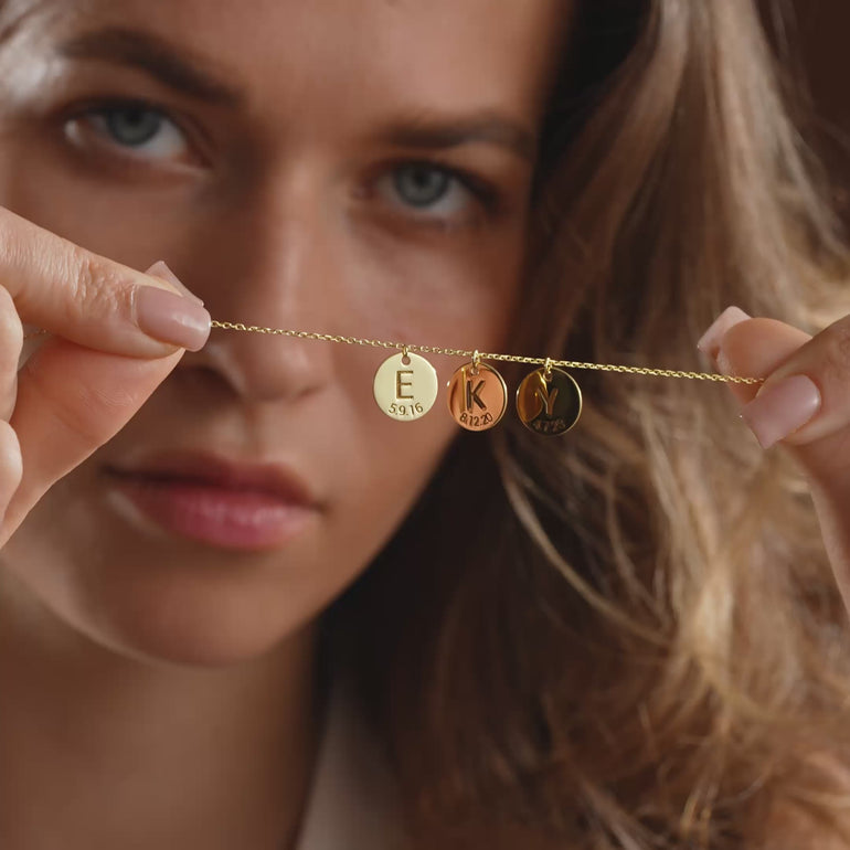 Product video of Disc Necklace (12mm)