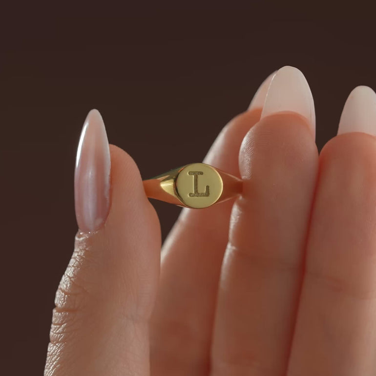 Product video of Initial Engraved Signet Ring