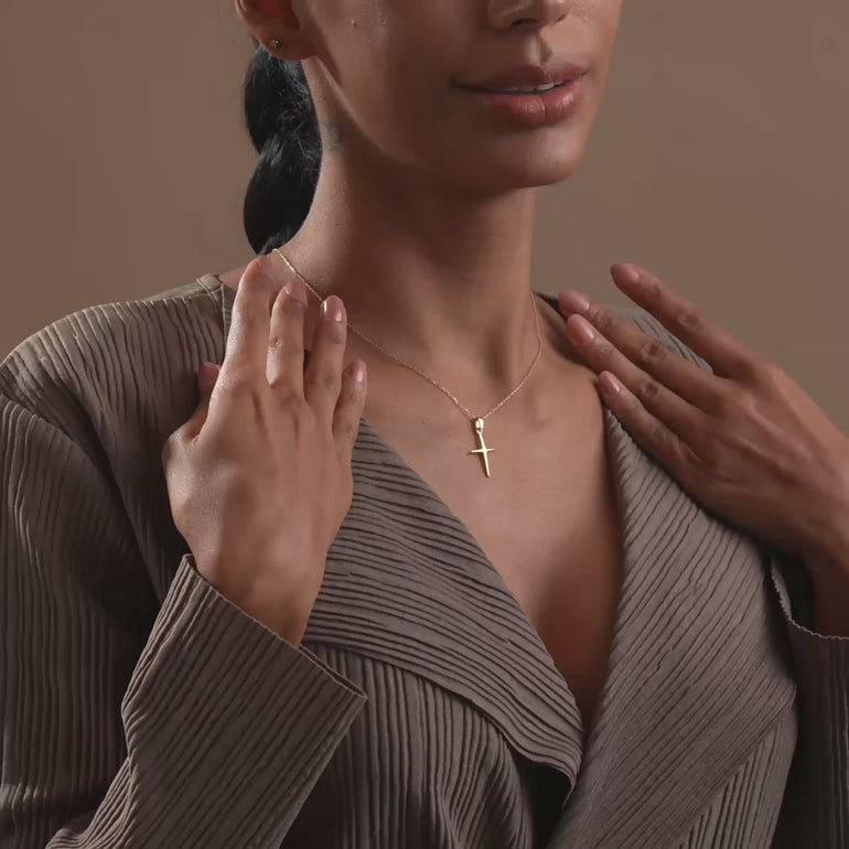 Product video of Cross Necklace (3 sizes)